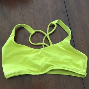 Lululemon Free 2 Be Bra